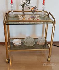 carrello da bar vintage con rotelle