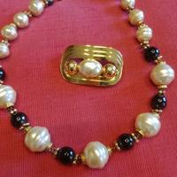 Collana e spilla marcata Vogue Bijoux