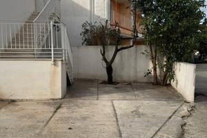 DOLIANOVA: Bilocale con veranda SENZA ARREDI