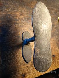 antica incudine da calzolaio 