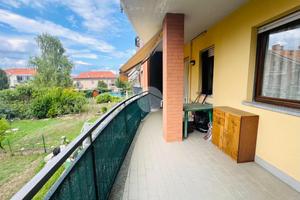 4 LOCALI A LA LOGGIA