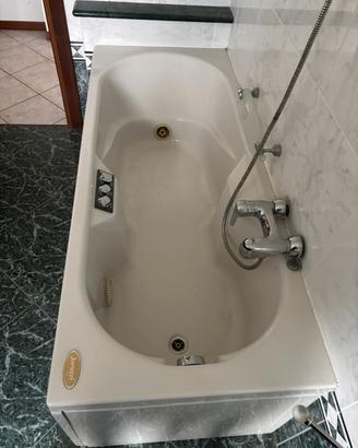 Vasca jacuzzi