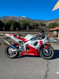 Yamaha R1 YZF anno 1998 - carburatori