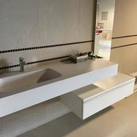Mobile bagno sospeso