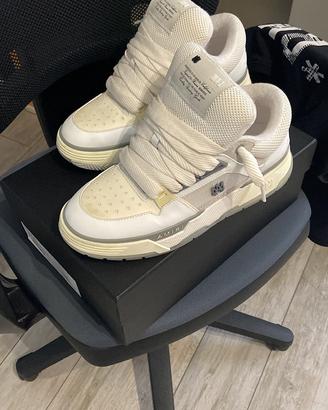 Amiri ma-1 bianche e grigie