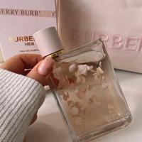 Profumo Burberry Her Petals