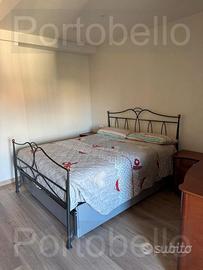 Codice: 9136 LETTO MATRIMONIALE IN FERRO BATTUTO