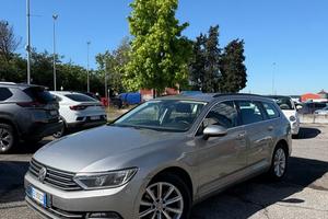 Volkswagen Passat Variant 1.6 tdi Comfortline 120c