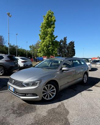 Volkswagen Passat Variant 1.6 tdi Comfortline 120c