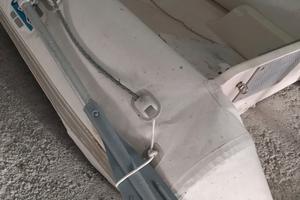 Gommone tender 2.20 MT. Chiglia vtr. Mercury 4 CV