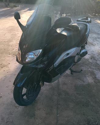 Yamaha T max