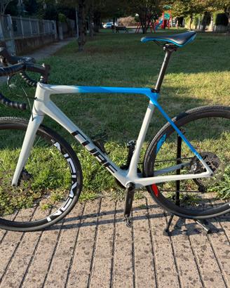 Bici ciclocross Cube