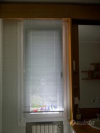 Tenda a listelle orizzontali