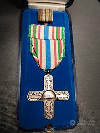 WW1 Croce Vittorio Veneto+Distintivo Scatolo