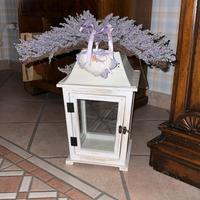 Lanterna con lampadina e filo