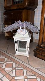 Lanterna con lampadina e filo