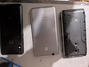 tre cellulari 