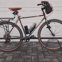 Turismo gravel 
