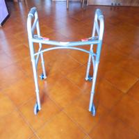 Deambulatore rollator