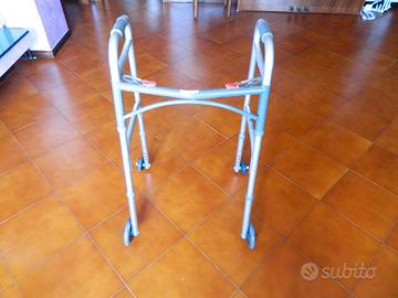 Deambulatore rollator