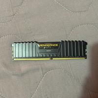 RAM Corsair Vengeance LPX  8gb