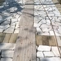 Pietra di Trani anticata informe per esterno