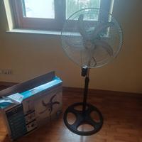 Ventilatore,  asse da stiro, ferro da stiro, radio