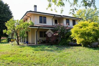VILLA SINGOLA A GAZZO