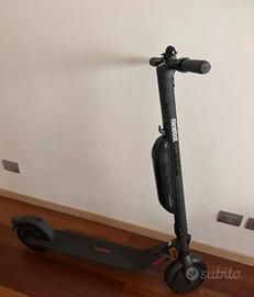 Monopattino Elettrico Ninebot E45E