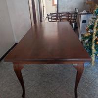 Tavolo in legno di castagno 