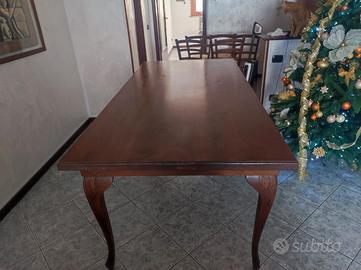 Tavolo in legno di castagno 