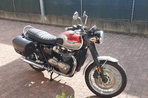 Triumph Bonneville - 2016