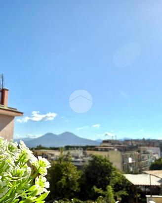 3 LOCALI A NAPOLI