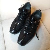 Scarpe  marca  HOGAN  n.  37
