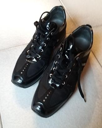 Scarpe  marca  HOGAN  n.  37