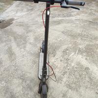 Monopattino elettrico Xiaomi 4