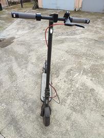 Monopattino elettrico Xiaomi 4
