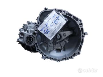 CAMBIO MANUALE COMPLETO TOYOTA Yaris Serie 303000D
