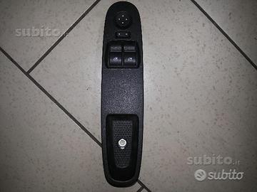 Pulsantiera alzacristalli sx fiat punto evo