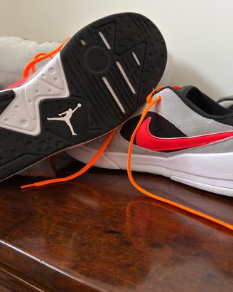 NIKE JORDAN