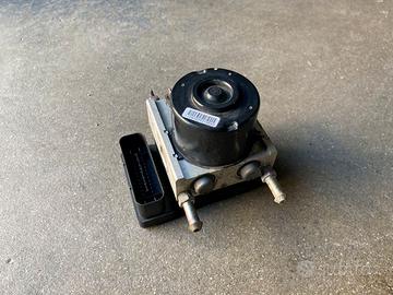 Centralina ABS Suzuki Ignis del 2006 (56110-86G11)