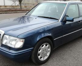 Vendita MERCEDES Serie W124 E Mod 300 Turbodiesel