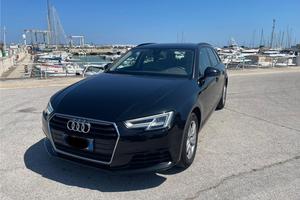 A4 avant nero