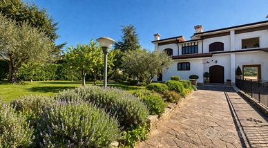 Villa bifamiliare Torre Cajetani [V5110VRG]