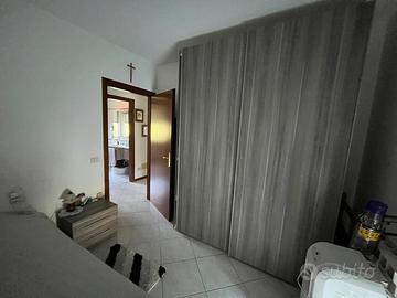 Armadio ad ante scorrevoli