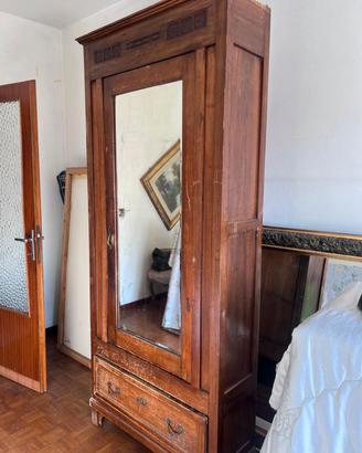 Armadio antico fine ‘800 in legno massello