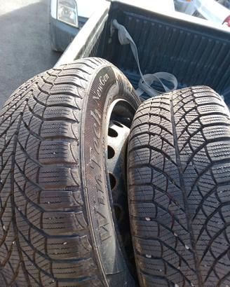 Pneumatici antineve + cerchi per Clio