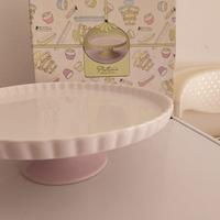 Maxwell & Williams alzata per dolci.