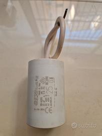 Condensatore ICAR 25uF-400V
