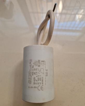 Condensatore ICAR 25uF-400V